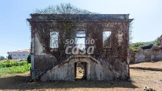 Land for sale in Vila Nova de Gaia, Portugal — €730,000