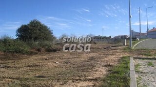 Land for sale in Santa Maria da Feira, Portugal — €254,760