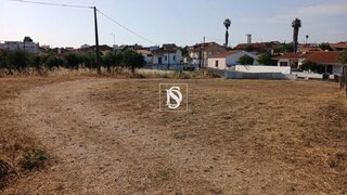 Terreno em Torres Novas · 1396 m² · 60 000 €