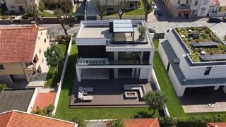 Land for sale in Vila Nova de Gaia, Portugal — €280,000
