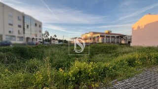 Land for sale in Tondela, Portugal — €261,000