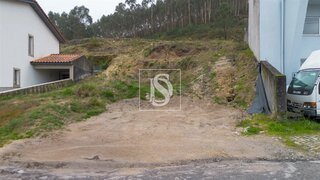 Land for sale in Paredes, Portugal — €56,500
