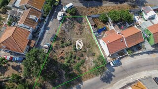 Terreno de 473 m² em Setúbal