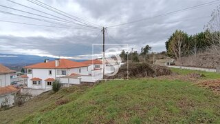 Land for sale in Fornos de Algodres, Portugal — €26,000