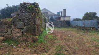 Land for sale in Tondela, Portugal — €25,000
