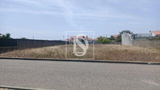 Land for sale in Marinha Grande, Portugal — €70,000