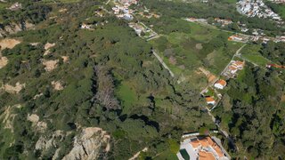Land for sale in Almada, Portugal — €680,000