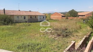 Land for sale in Chaves, Portugal — €160,000
