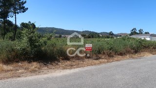 Land for sale in Paredes, Portugal — €100,000
