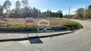 Land for sale in Valença, Portugal — €77,000