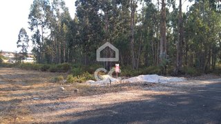 Land for sale in Marinha Grande, Portugal — €133,000