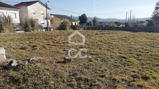 Land for sale in Valença, Portugal — €180,000