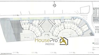 Terreno de 13 460 m² em Faro