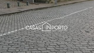 Terreno de 635 m² em Porto