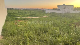 Terreno de 459 m² em Faro