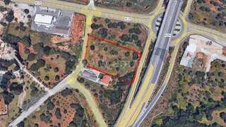 Land for sale in Loulé, Portugal — €650,000