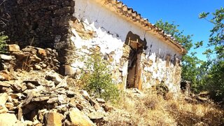 Land for sale in Loulé, Portugal — €65,000