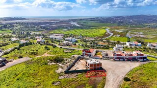 Land for sale in Portimão, Portugal — €145,000