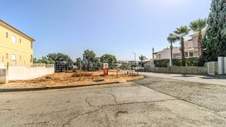 Terreno de 533 m² em Faro