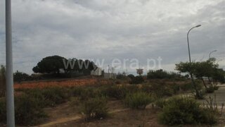 Terreno de 5336 m² em Faro