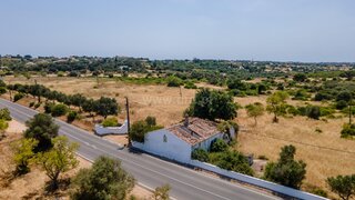 Terreno de 174 000 m² em Lagoa