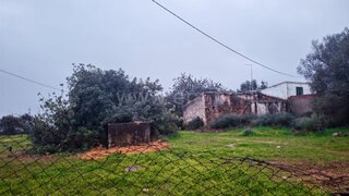 Terreno de 6500 m² em Faro