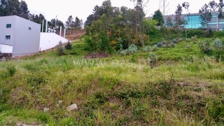 Land for sale in Paredes, Portugal — €36,150