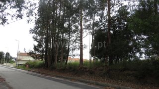 Land for sale in Oliveira de Azeméis, Portugal — €107,500