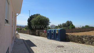 Land for sale in São João da Madeira, Portugal — €90,000