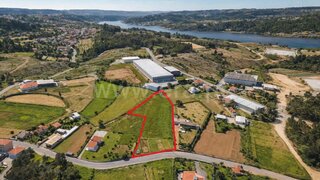 Land for sale in Gondomar, Portugal — €400,000