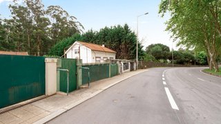 Terreno de 431 m² em Porto