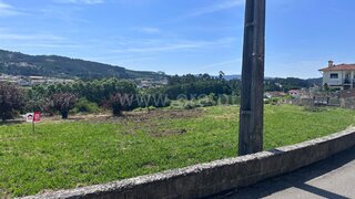 Land for sale in Oliveira de Azeméis, Portugal — €89,000