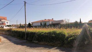 Land for sale in Vila Nova de Gaia, Portugal — €290,000