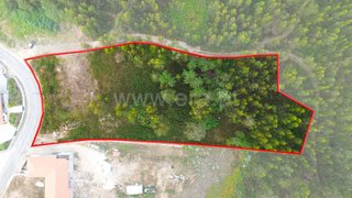 Land for sale in Felgueiras, Portugal — €95,000