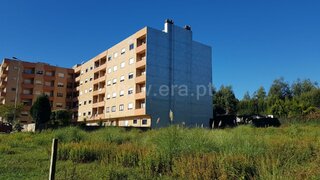 Land for sale in Vila Nova de Gaia, Portugal — €730,000