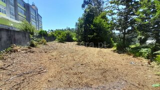 Land for sale in Oliveira de Azeméis, Portugal — €57,500
