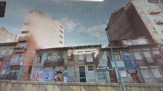 Terreno de 128 m² em Porto