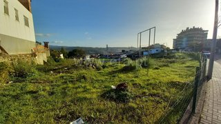 Land for sale in Oliveira de Azeméis, Portugal — €430,000