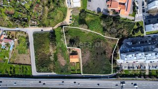 Land for sale in Vila Nova de Gaia, Portugal — €749,000