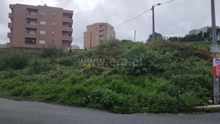 Land for sale in Gondomar, Portugal — €78,000