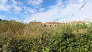 Land for sale in Vila Nova de Gaia, Portugal — €550,000
