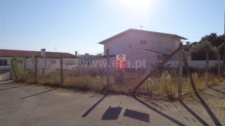 Land for sale in Oliveira de Azeméis, Portugal — €35,000