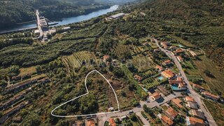 Land for sale in Vila Nova de Gaia, Portugal — €355,000