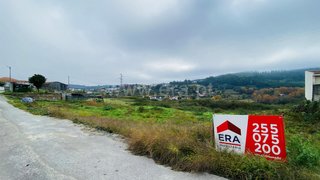 Land for sale in Lousada, Portugal — €45,000