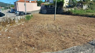 Land for sale in Paredes, Portugal — €82,000