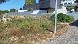 Land for sale in Vila Nova de Gaia, Portugal — €165,000
