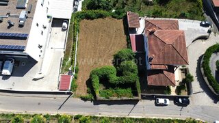 Land for sale in Felgueiras, Portugal — €133,000