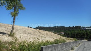 Land for sale in Oliveira de Azeméis, Portugal — €80,000