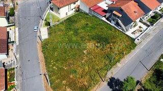 Land for sale in Vila Nova de Gaia, Portugal — €65,000