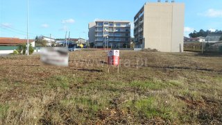 Land for sale in Oliveira de Azeméis, Portugal — €267,000